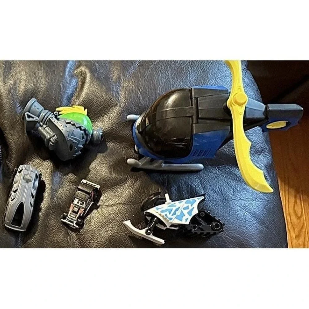 Lot of 20+‎ Toy Cars, Trucks, Helicopter & More – Hot Wheels & Misc